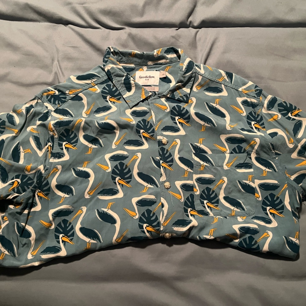 Goodfellow & Co Teal and Yellow Pelican Shirt